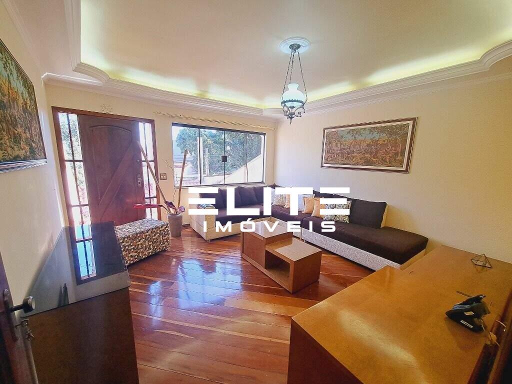 Sobrado à venda no Vila Pinheirinho: 