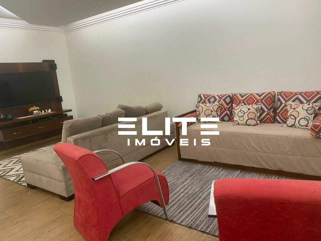 Sobrado à venda no Vila Scarpelli: 