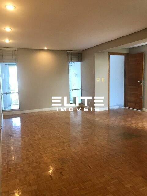 Sobrado à venda no Santa Maria: 