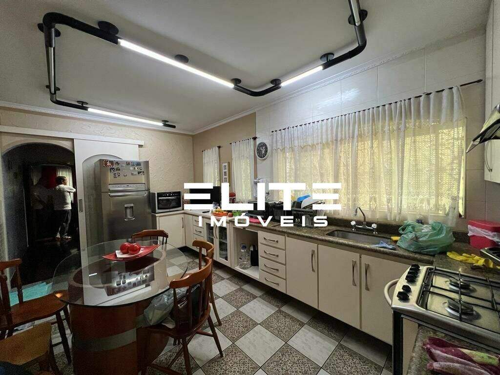 Sobrado à venda no Campestre: 