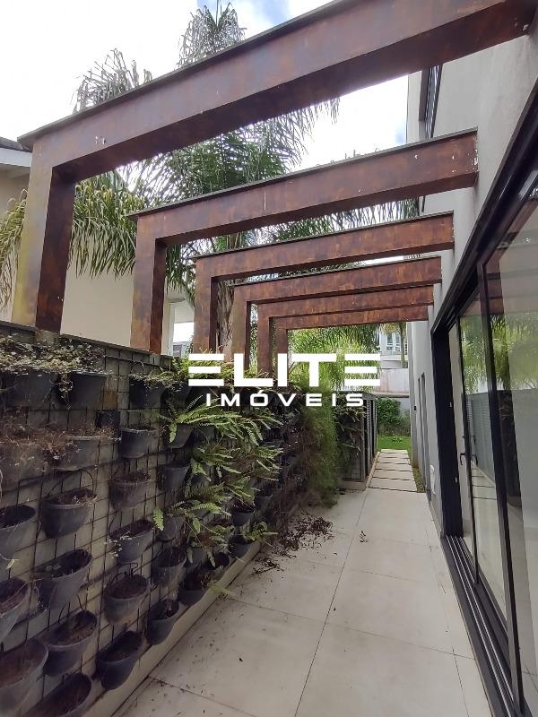 Sobrado à venda no Parque Terra Nova II: 