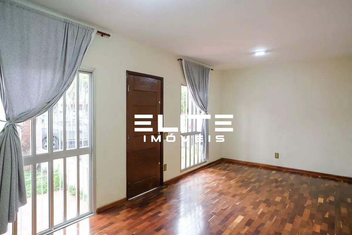 Sobrado à venda no Campestre: Living