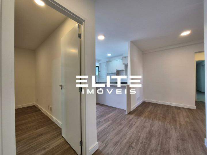 Apartamento para aluguel no Bangú: 