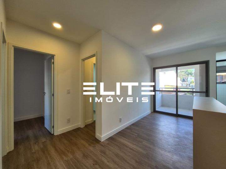 Apartamento para aluguel no Bangú: 