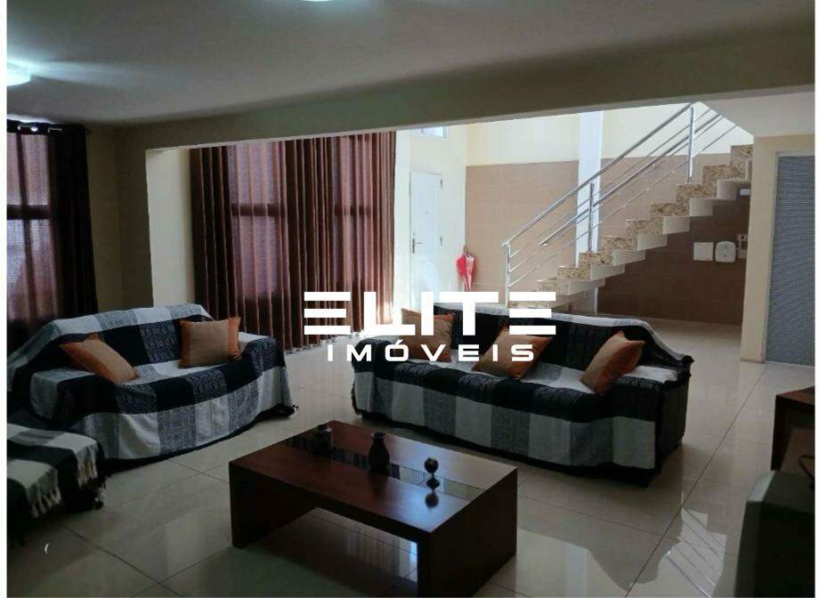 Sobrado à venda no Campestre: 