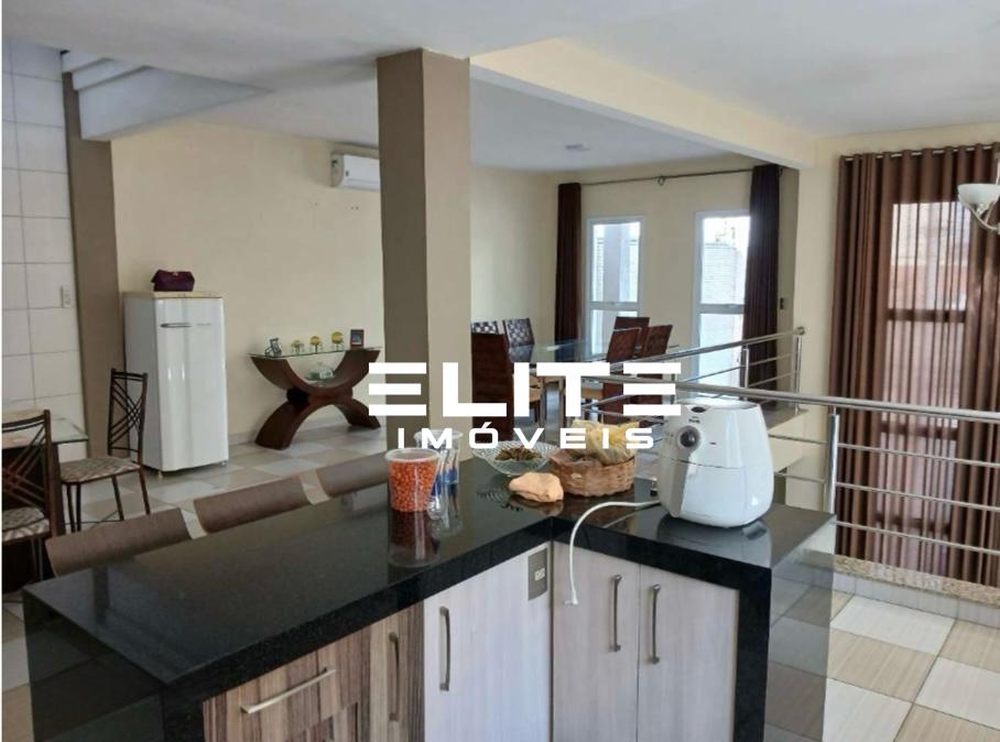 Sobrado à venda no Campestre: 