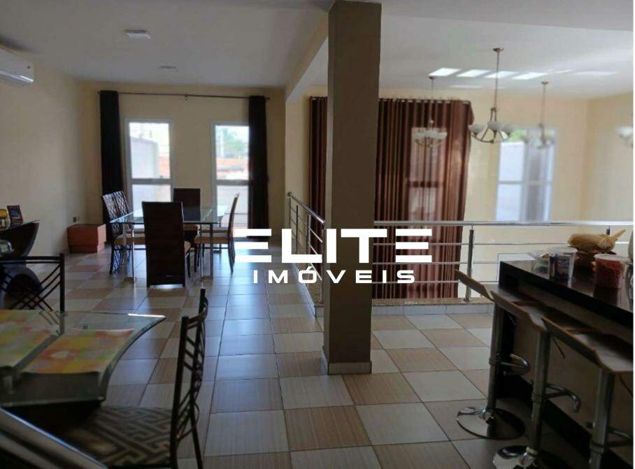 Sobrado à venda no Campestre: 