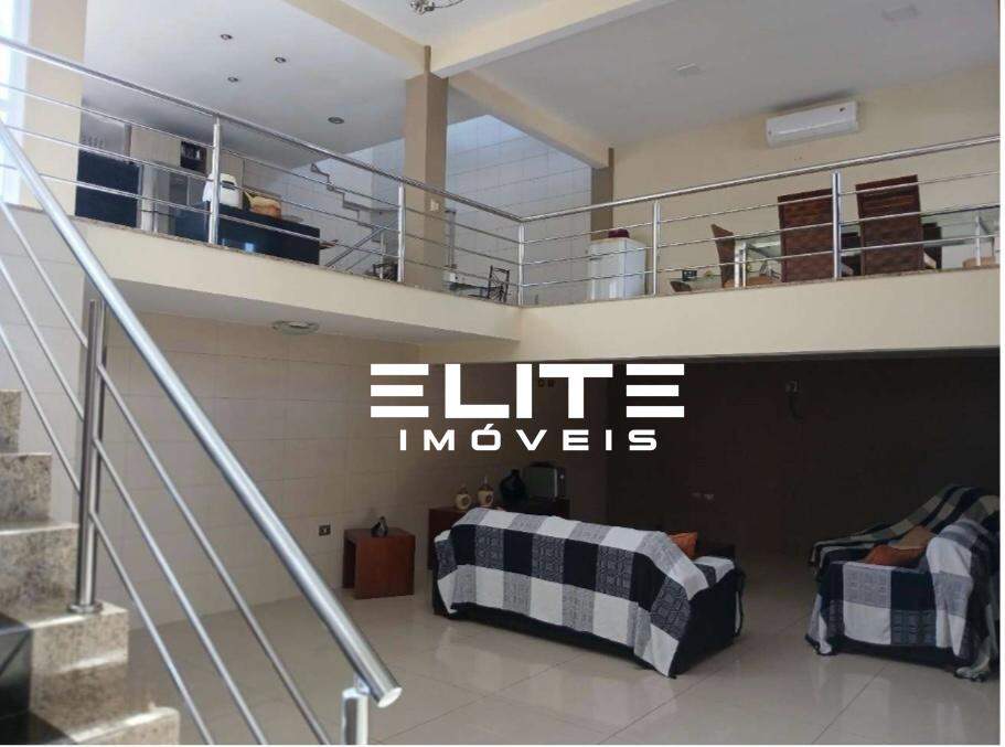 Sobrado à venda no Campestre: 