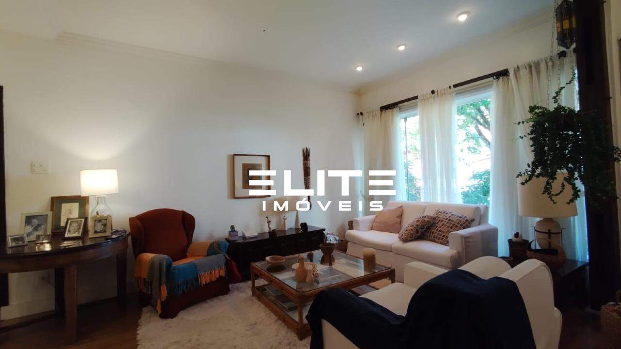 Sobrado à venda no Bairro Jardim: 