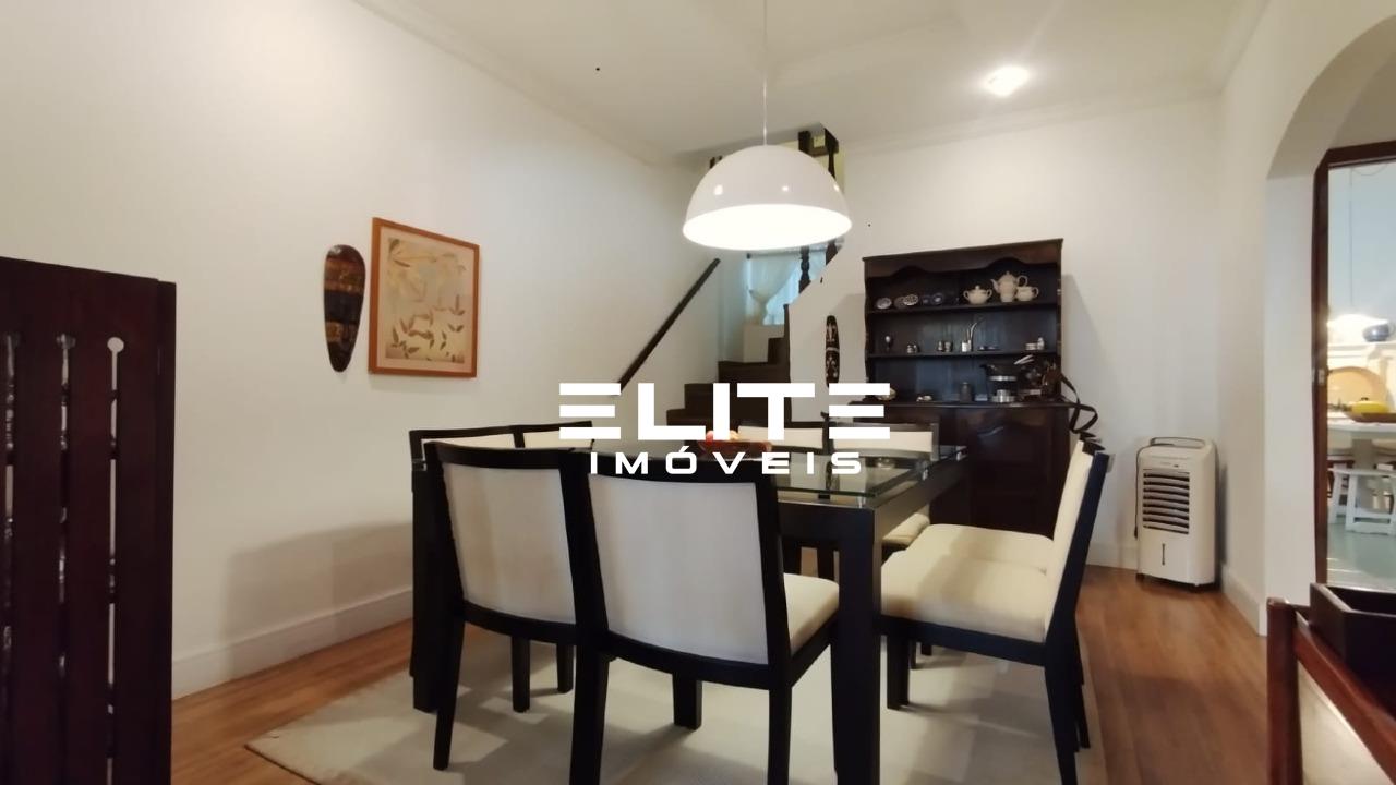 Sobrado à venda no Bairro Jardim: 