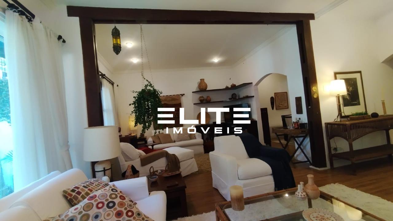 Sobrado à venda no Bairro Jardim: 