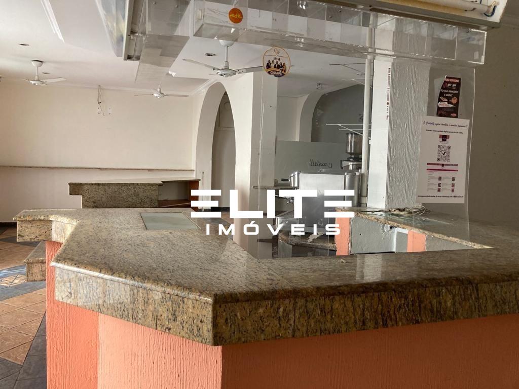 Salão para aluguel no Vila Bastos: 