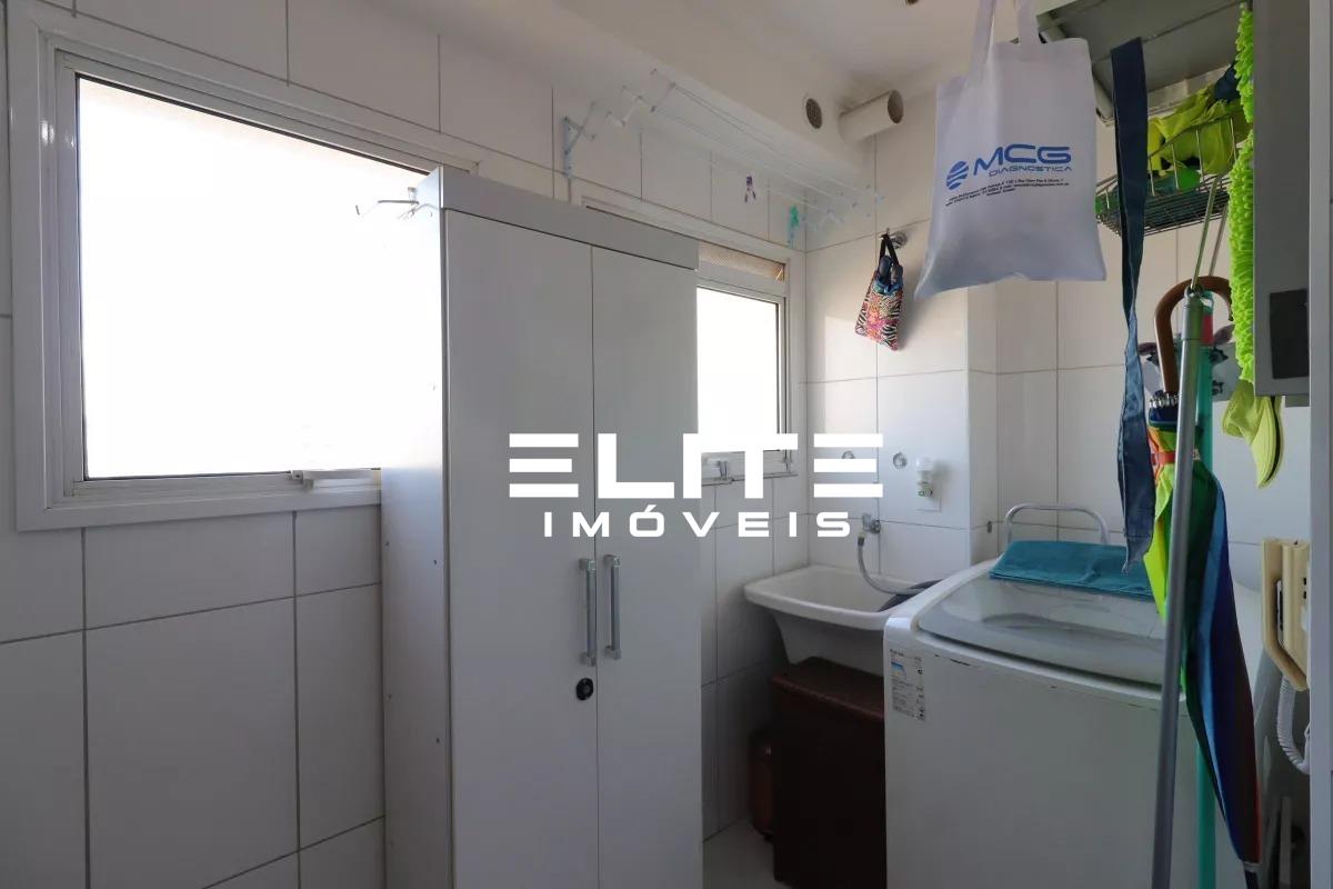 Apartamento à venda no Vila Valparaíso: area de serviços 