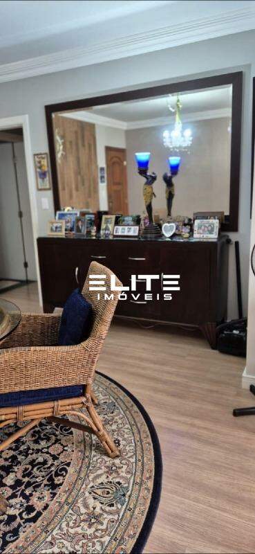 Apartamento à venda no Bairro Jardim: 