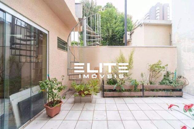 Sobrado para aluguel no Vila Assunção: 