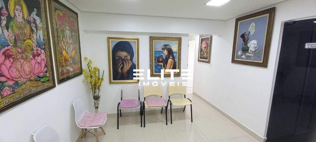 Sala à venda no Centro: 