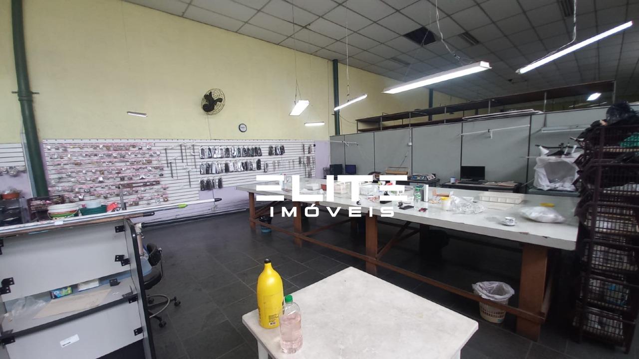 Galpão à venda no Campestre: 