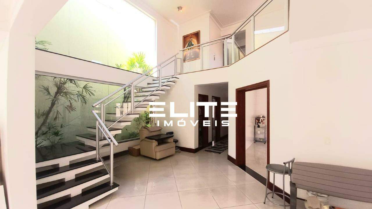 Sobrado à venda no Bairro Jardim: 