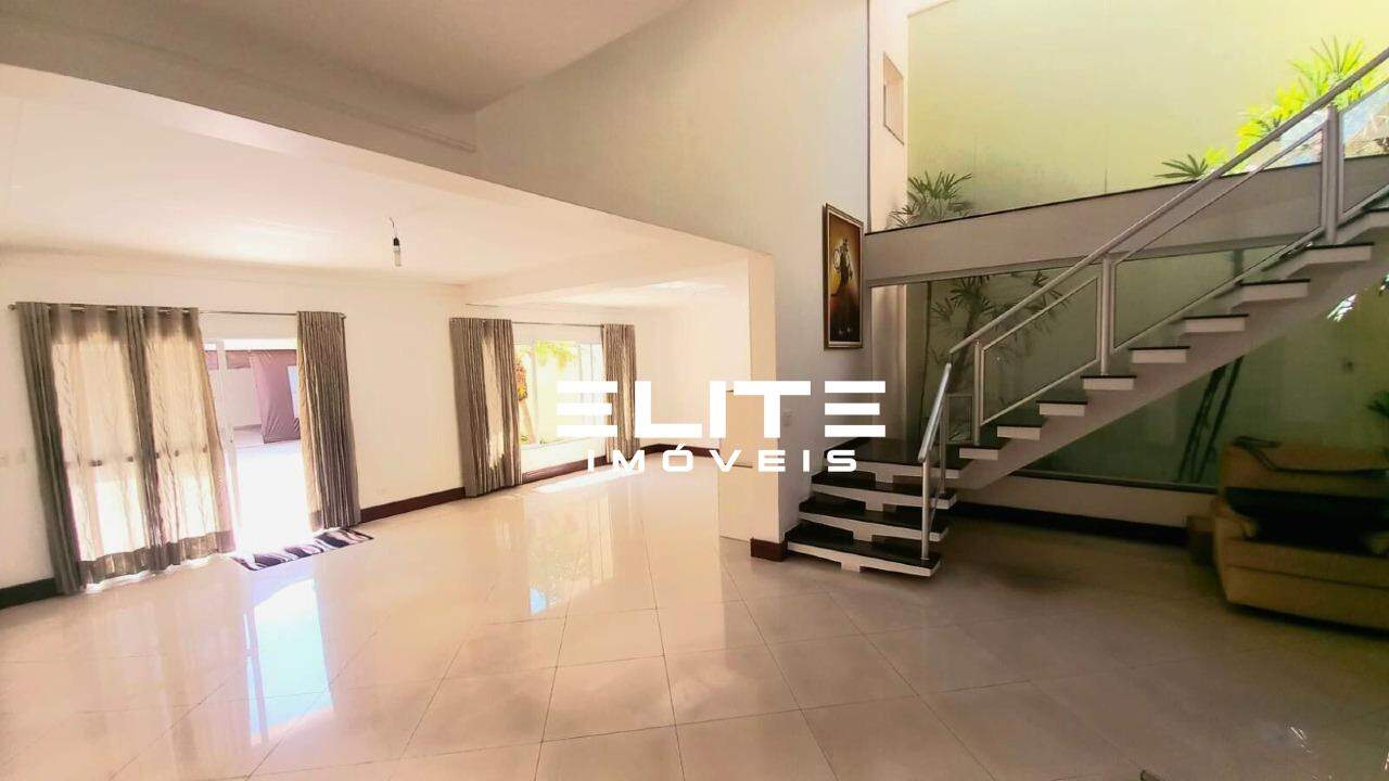 Sobrado à venda no Bairro Jardim: 