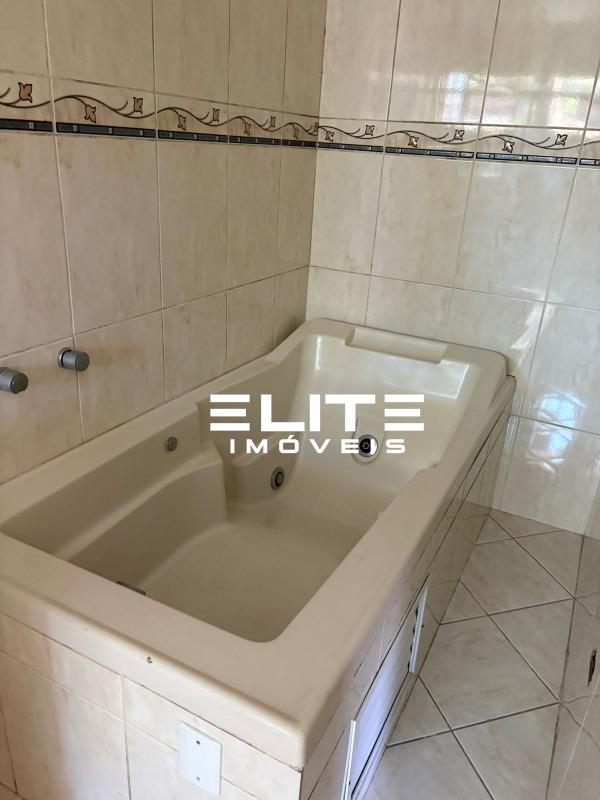 Sobrado para aluguel no Pinheirinho: 