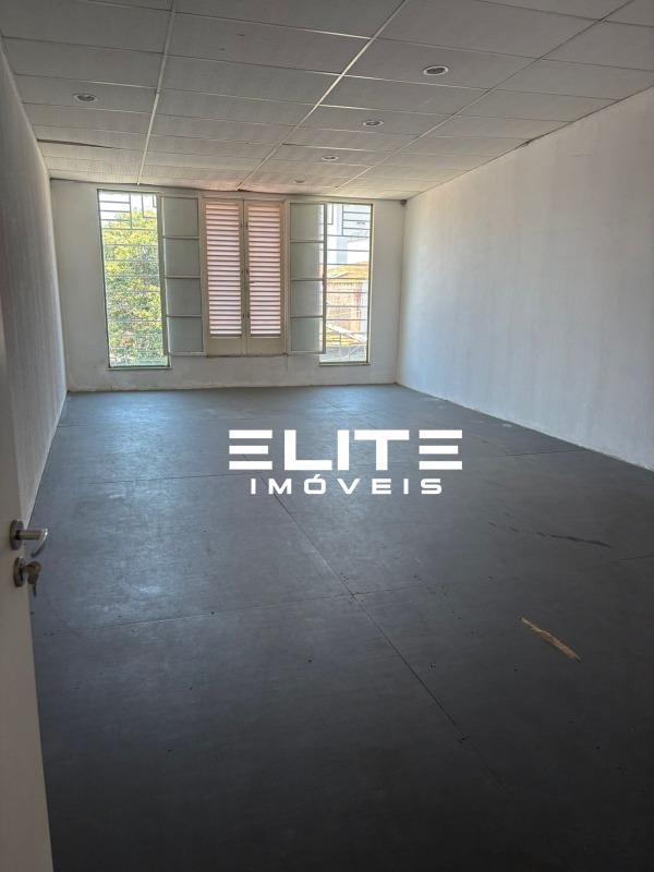 Sobrado para aluguel no Pinheirinho: 