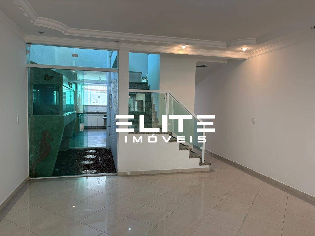 Sobrado para aluguel no Pinheirinho: 