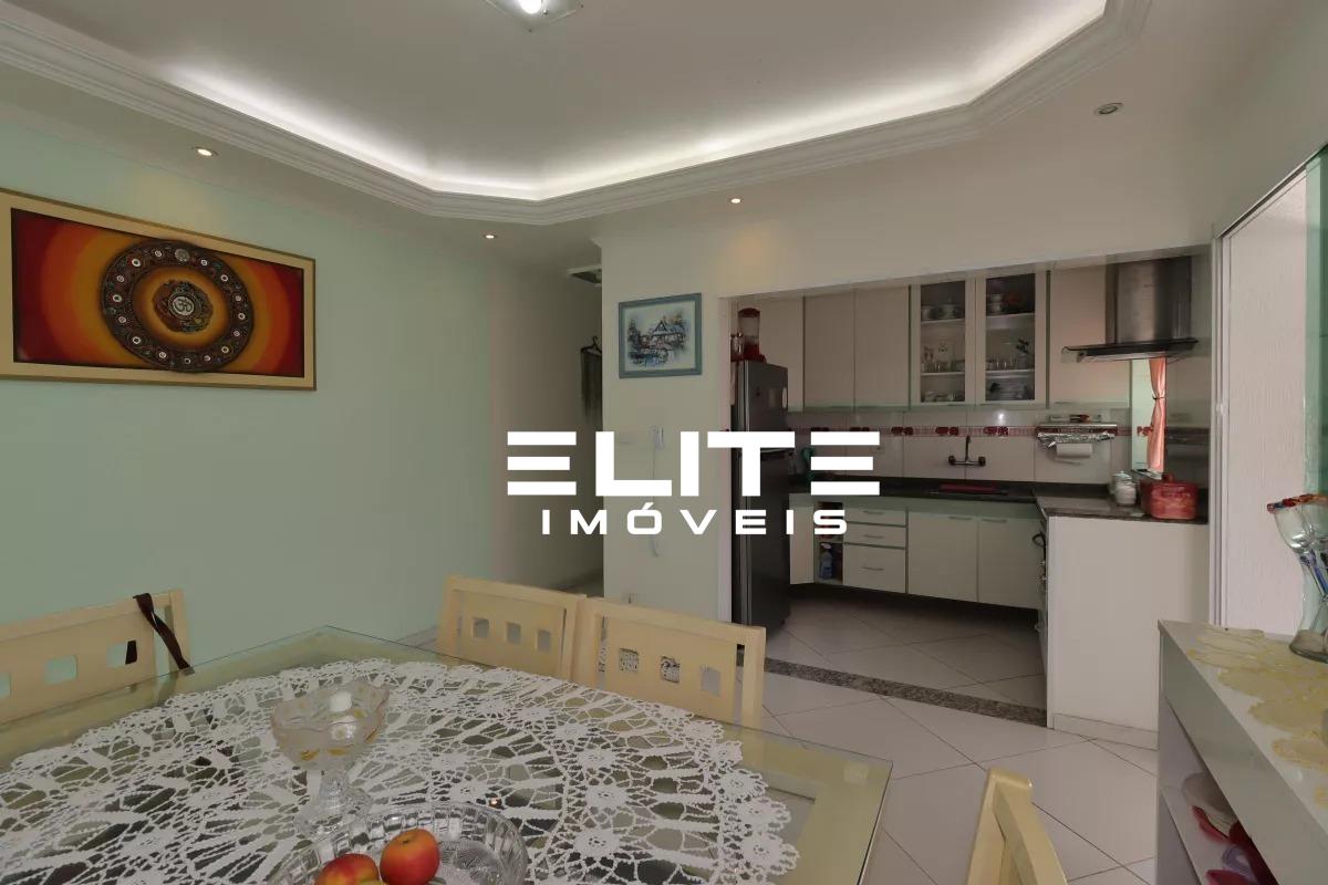 Sobrado à venda no Vila Valparaíso: 