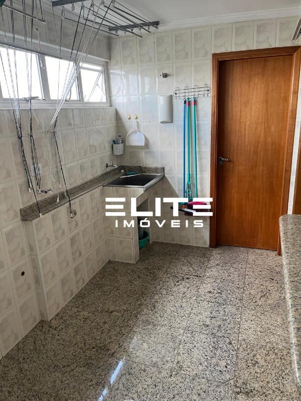 Apartamento à venda no Vila Assunção: area de serviço