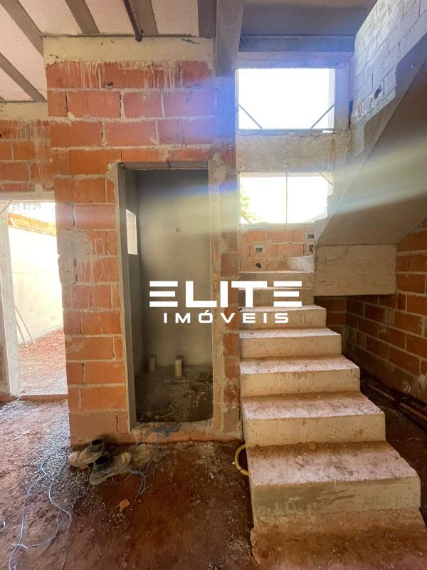 Sobrado à venda no Campestre: 