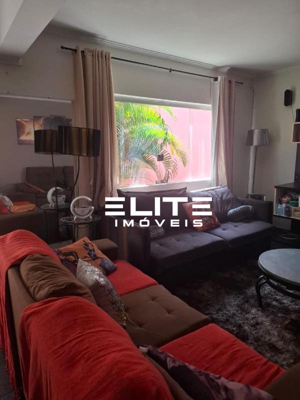 Sobrado à venda no Campestre: 