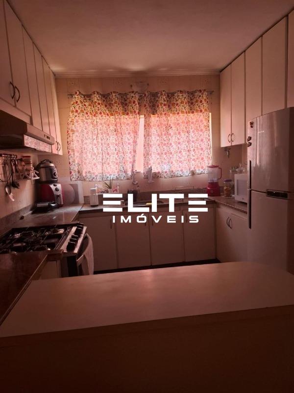 Sobrado à venda no Campestre: 