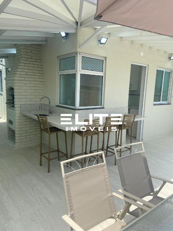 Cobertura à venda no Parque das Nações: 