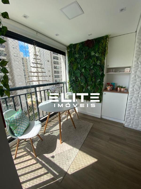 Apartamento à venda no Bairro Jardim: vista sacada