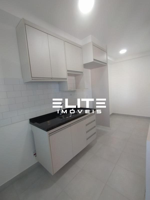 Apartamento para aluguel no Bangú: 