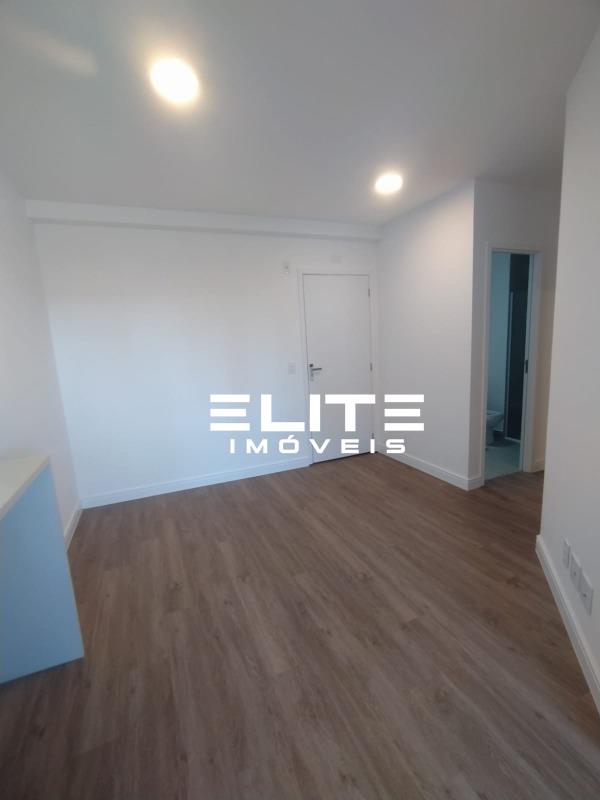 Apartamento para aluguel no Bangú: 