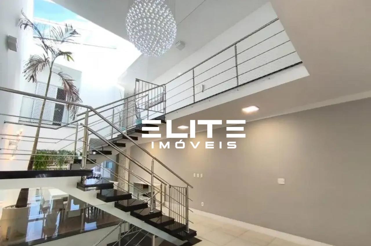 Sobrado à venda no Santa Maria: 