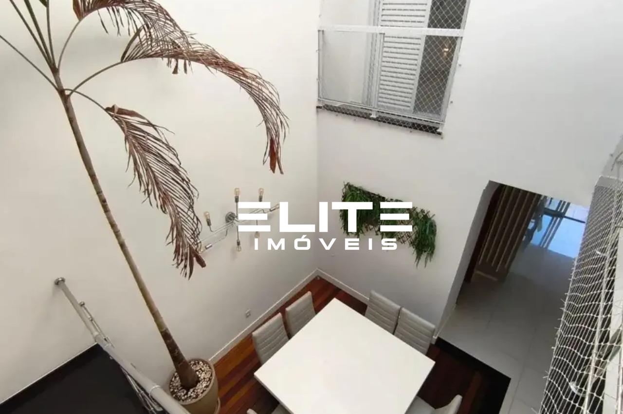 Sobrado à venda no Santa Maria: 