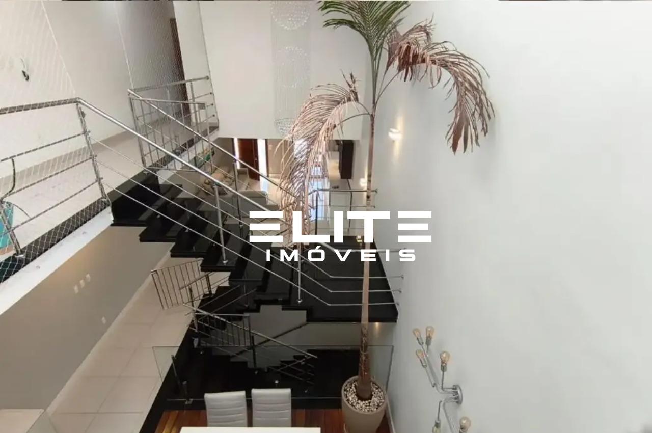 Sobrado à venda no Santa Maria: 