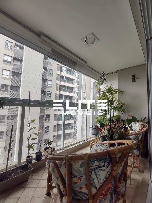 Apartamento à venda no Bairro Jardim: sacada sala