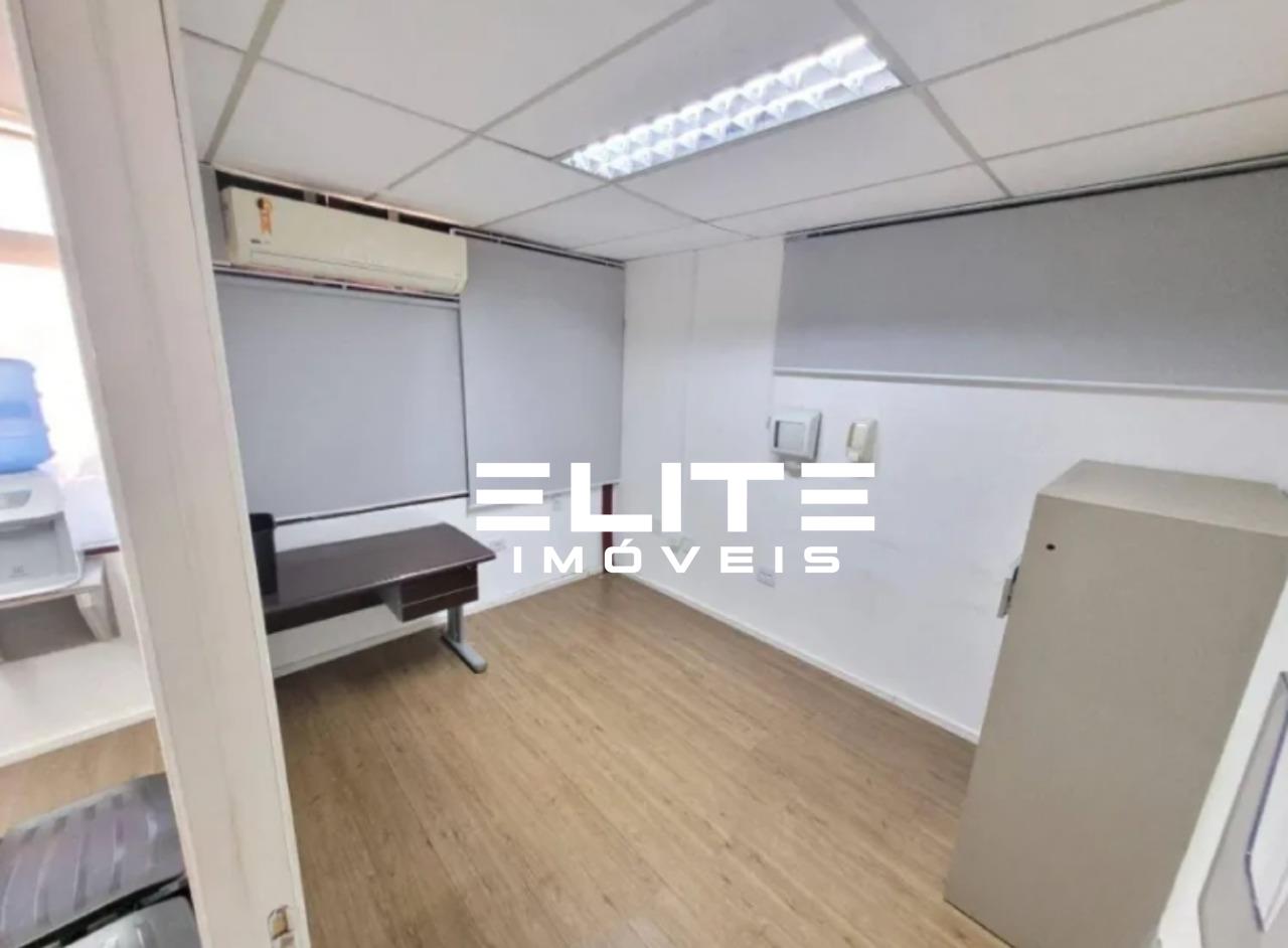 Sala comercial à venda no Centro: 