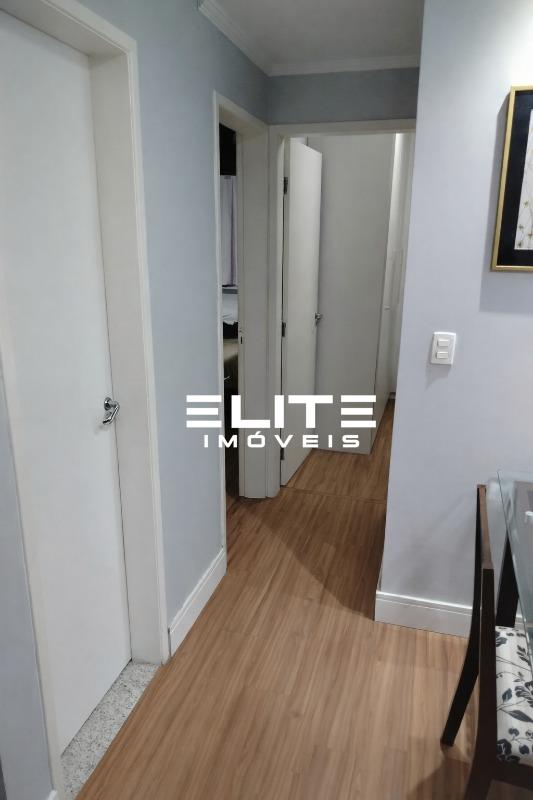 Apartamento à venda no Jardim Santo Antônio: 