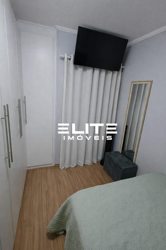 Apartamento à venda no Jardim Santo Antônio: 