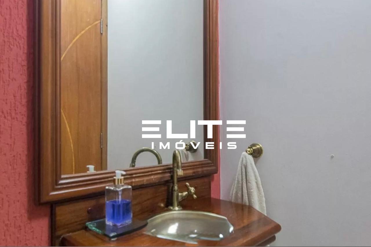 Sobrado à venda no Vila Scarpelli: 