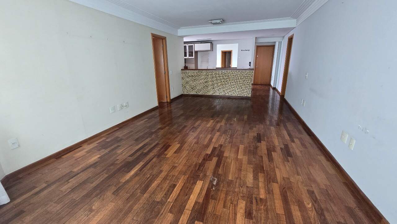Apartamento para aluguel no Bairro Jardim: 