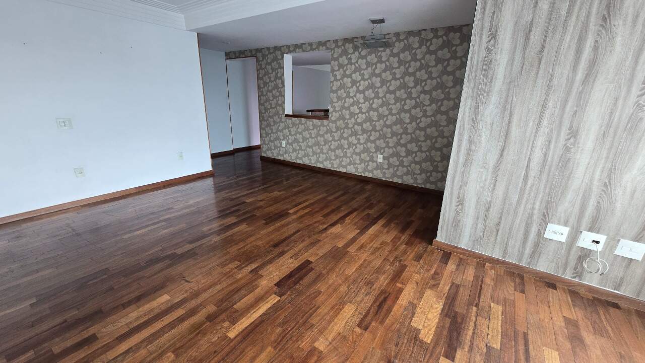Apartamento para aluguel no Bairro Jardim: 