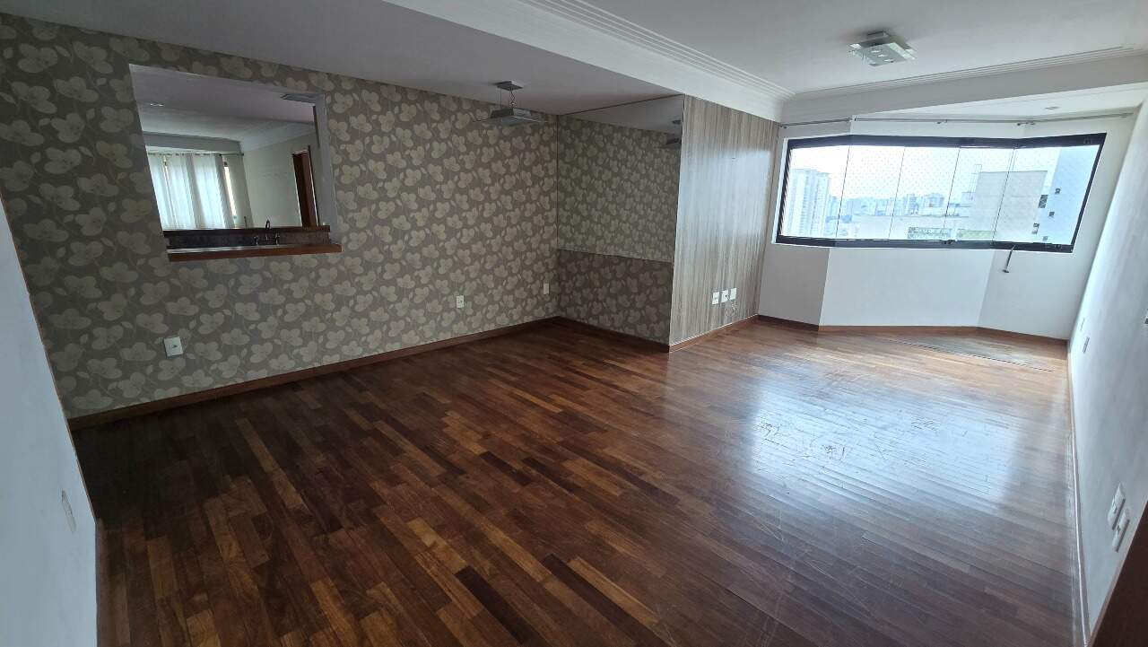 Apartamento para aluguel no Bairro Jardim: 