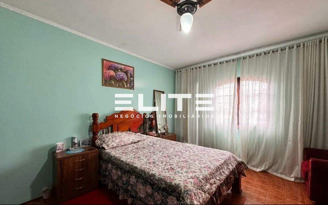 Sobrado à venda no Jardim: 