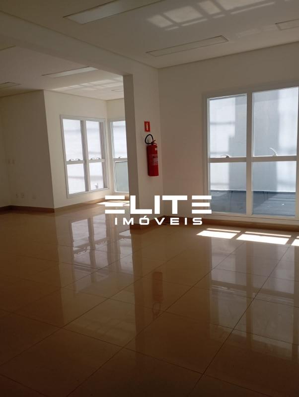 Salão para aluguel no Vila Gilda: 