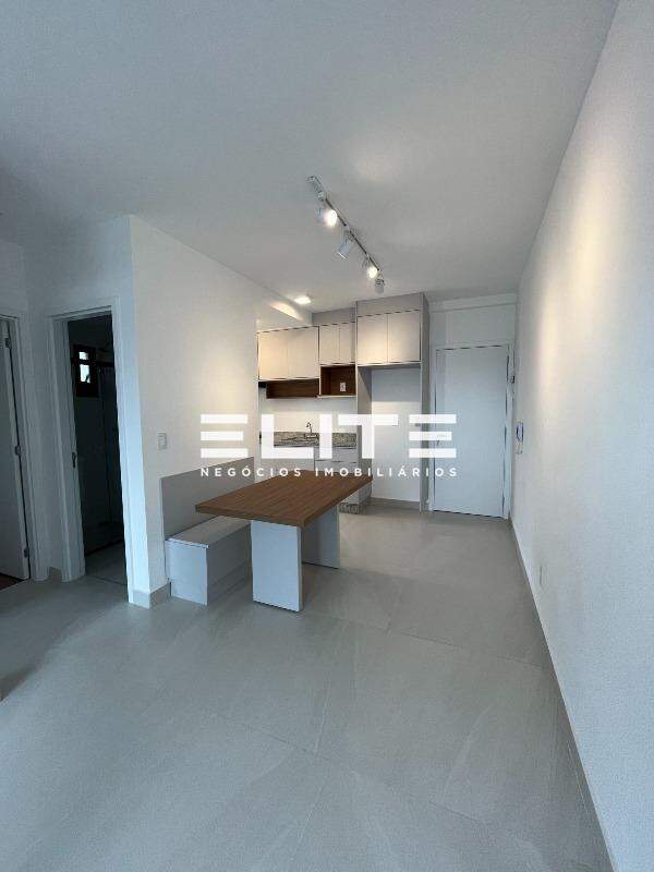 Apartamento para aluguel no Parque das Nações: 