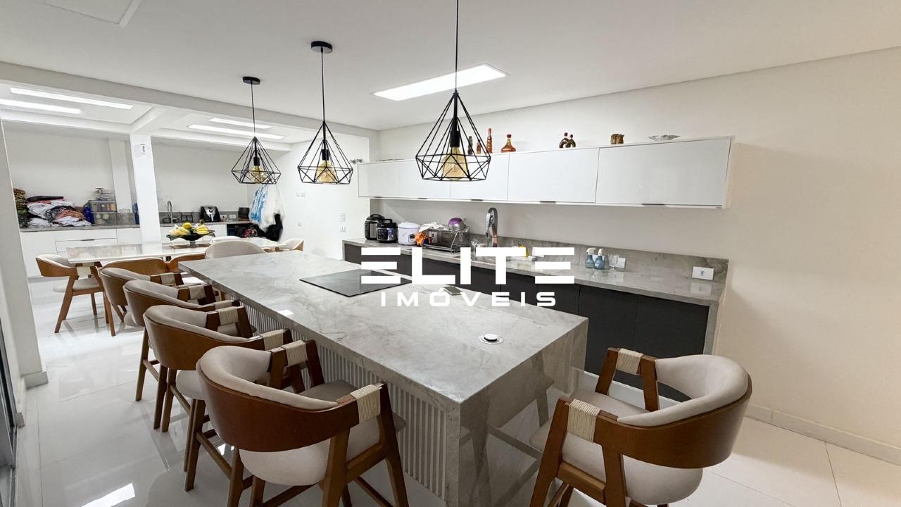 Sobrado à venda no Campestre: 